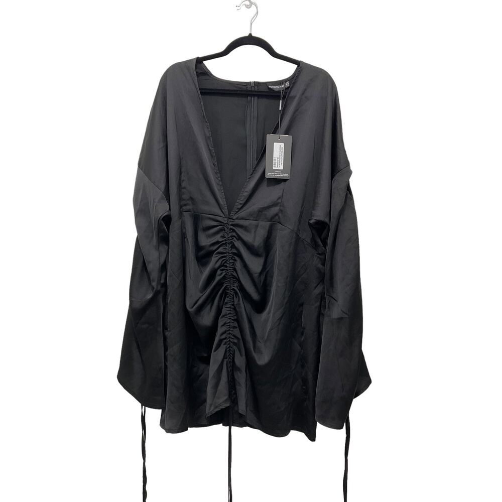 NWT Plus Size Pretty Little Things Ruched Dress